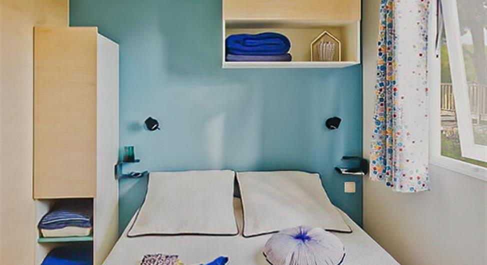Camping Côte de Granit Rose - Stacaravan LOGGIA 2 slaapkamers plaats 9 en 82 camping verwarmd zwembad  - Camping Armor Loisirs