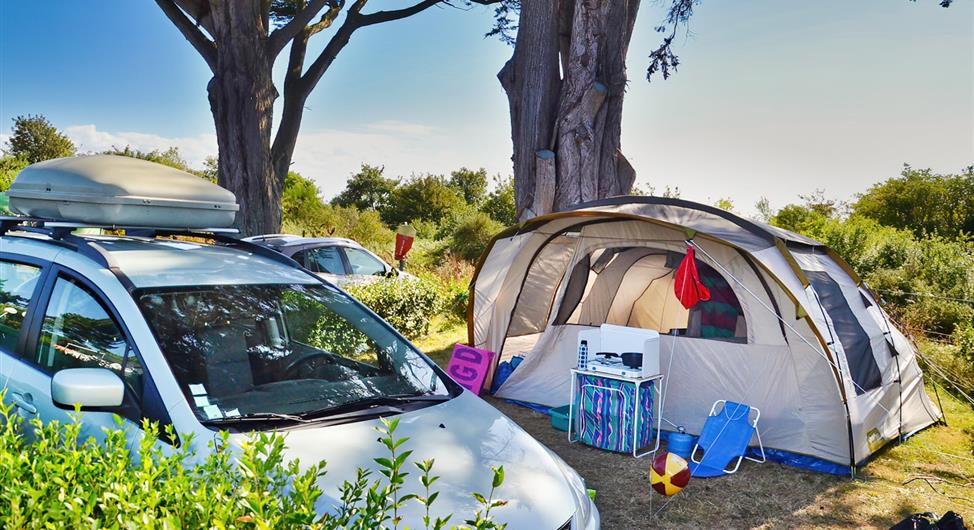kampeerplaats op 3-sterrencamping Armor Loisirs in Trébeurden, verhuur van kampeerplaatsen, stacaravans en chalets, camping met zwembad aan de roze granietkust bij Perros Guirec-Côtes d'Armor-Bretagne - Camping Armor Loisirs