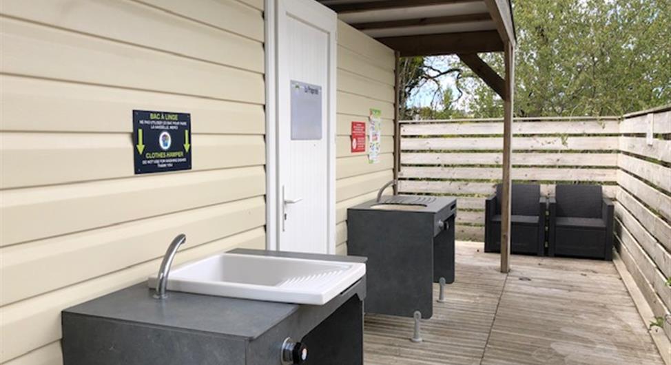 kampeerplaats op 3-sterrencamping Armor Loisirs in Trébeurden, verhuur van kampeerplaatsen, stacaravans en chalets, camping met zwembad aan de roze granietkust bij Perros Guirec-Côtes d'Armor-Bretagne - Camping Armor Loisirs